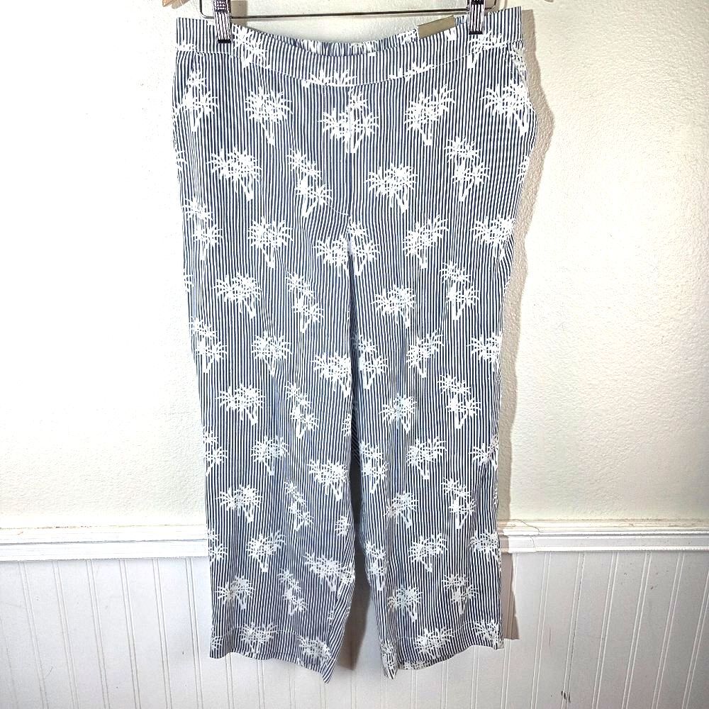 Chico's NWT Women's Blue and White Striped Floral Plam Tree Capri Pants Sz 8